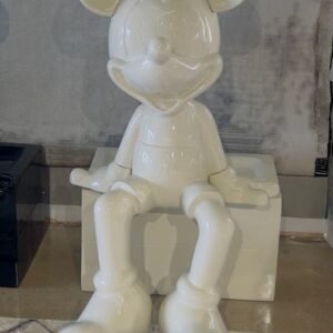 Mickey Seated – Gloss White